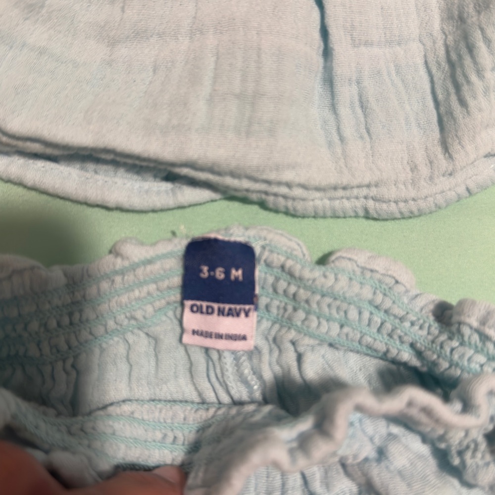 Old Navy Rainbow Design Set - Picture 2 of 2